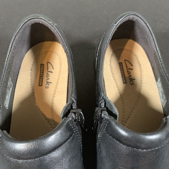 Clarks Women’s Channing Essa Black Leather Zip Comfort Loafer Bootie size 6.5 - Picture 7 of 8